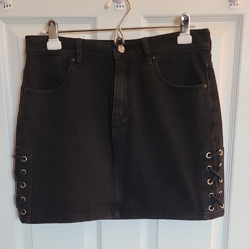 Black Denim Skirt Lace-Up Detail Rocker Punk Concerts Festivals